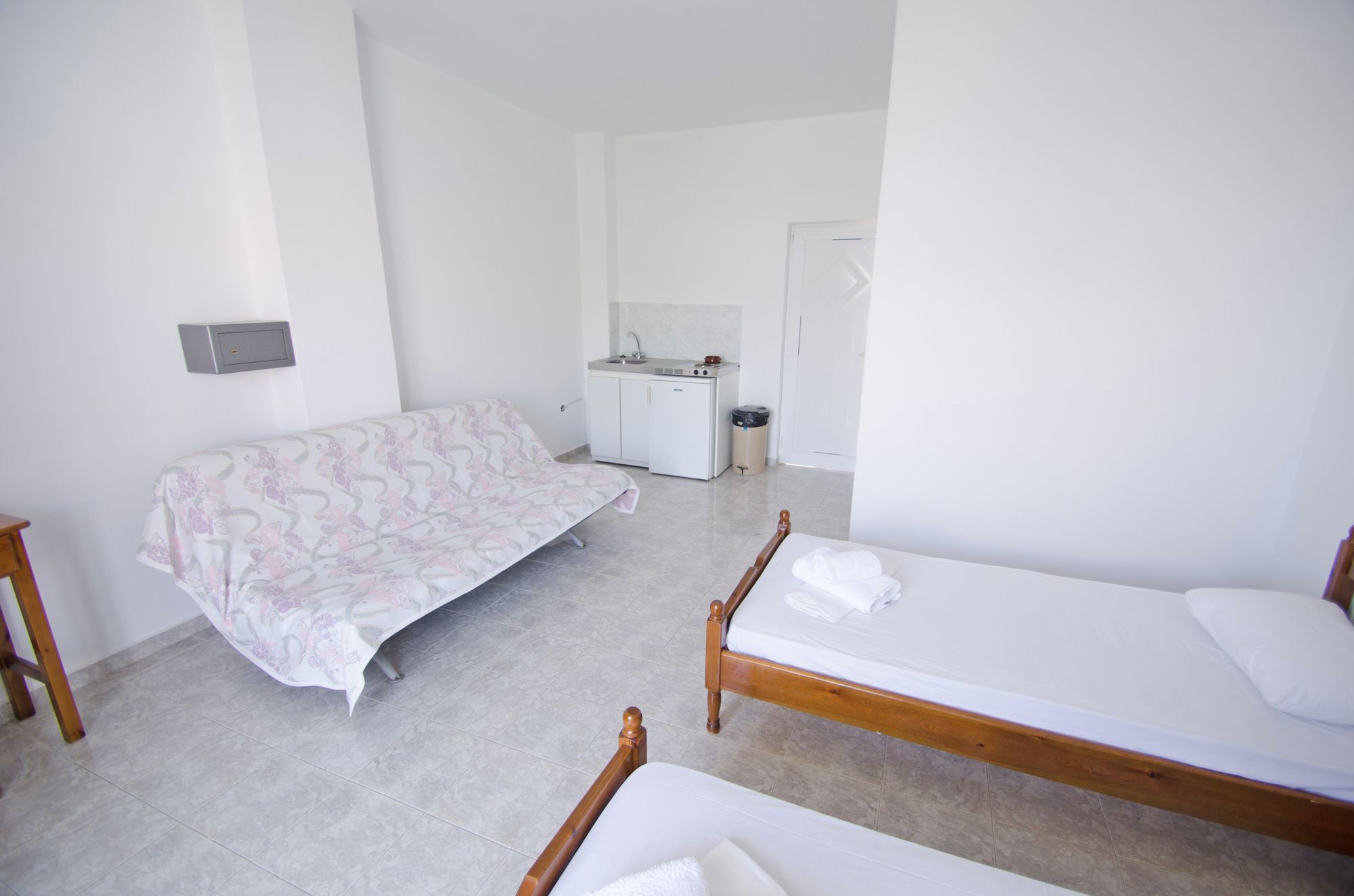 Chaplins Apartament Faliraki